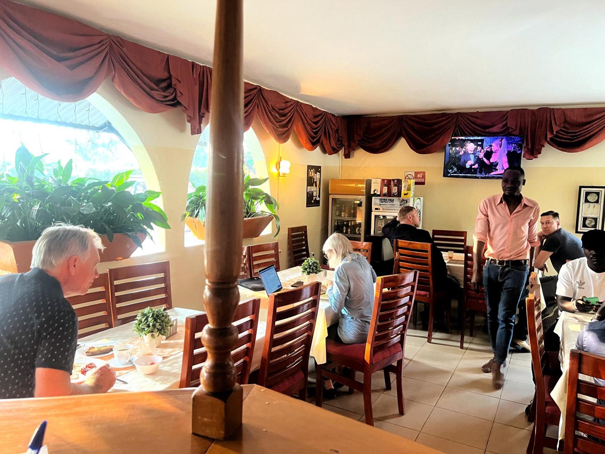 Sunset Hotel Entebbe Exterior photo